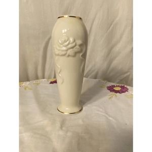 Lenox Bone China, Embossed Rose, Bud Vase 5 ¾" Porcelain with metallic gold trim